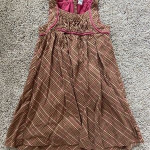 Girl’s dress